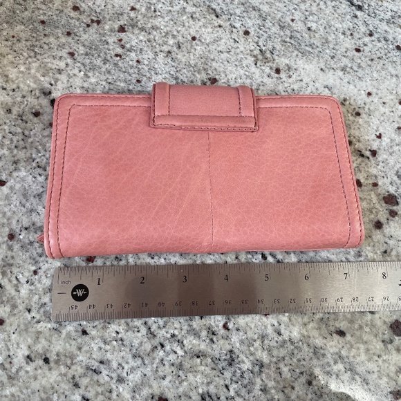 Lucas Slim Leather Wallet from AMERICAN LEATHER CO. - Picture 8 of 9